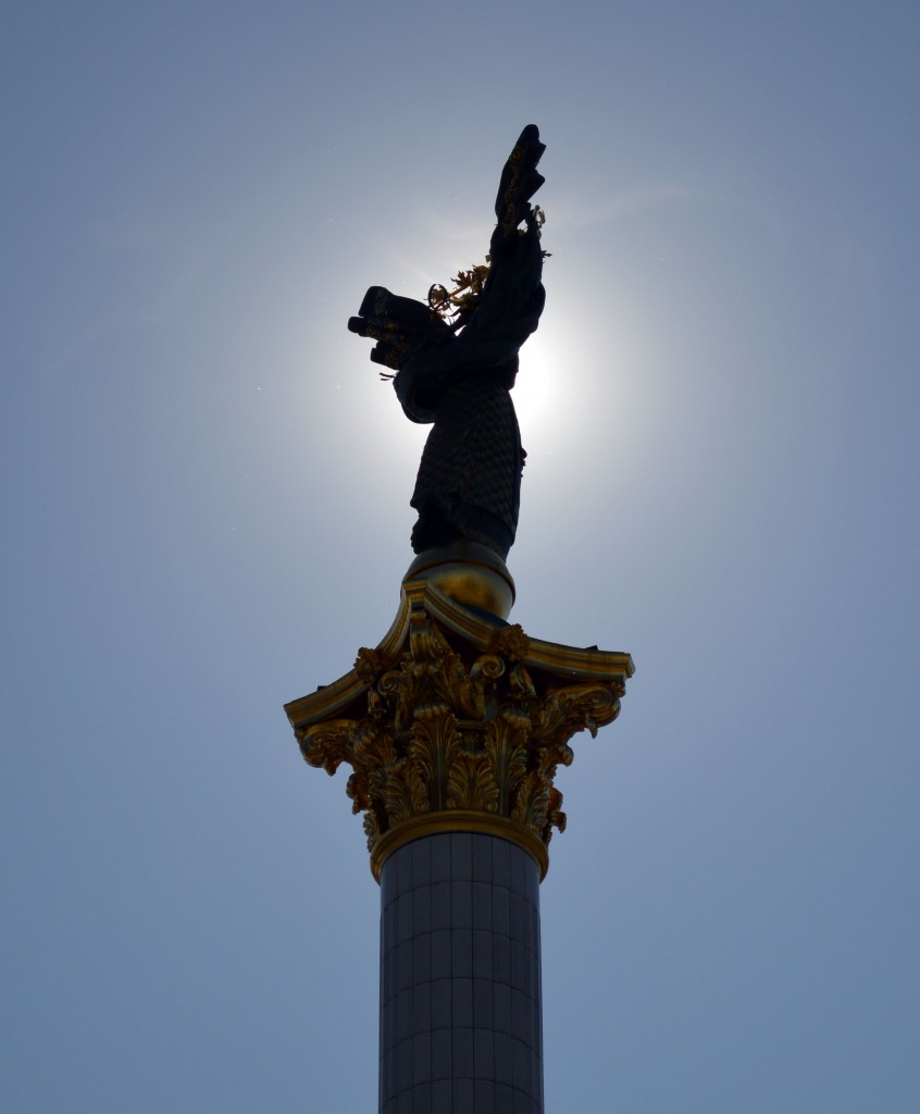 Стелла на Майдане Независимости
